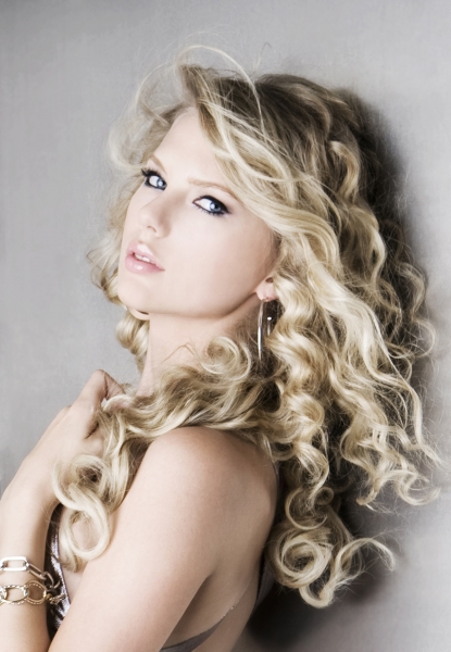 Taylor-Swift-2009-Promo