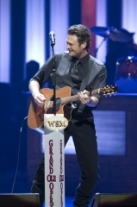 Blake_Shelton_Opry_2011.jpg Blake_Shelton_Opry_2011.jpg