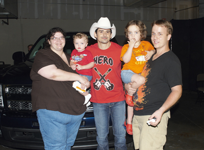 Brad Paisley with Amber & Tim Brown and children