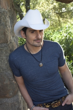 Brad_Paisley_2011.jpg