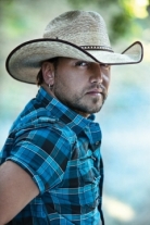 Jason_Aldean_2011.jpg Jason_Aldean_2011.jpg