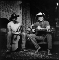 Kenny-Chesney-Tim-McGraw-2011.jpg Kenny-Chesney-Tim-McGraw-2011.jpg