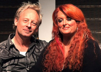 Wynonna and Cactus 
