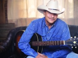 Alan_Jackson_2013