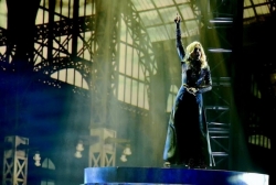 carrie-underwood-on-tour