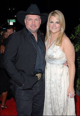 Garth-Brooks-and-Trisha-Yearwood