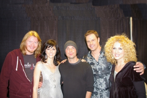Kenny Chesney, Little Big Town