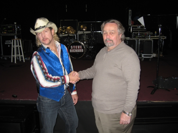 Steve Richard Signs With ACTS Nashville And The Consortium